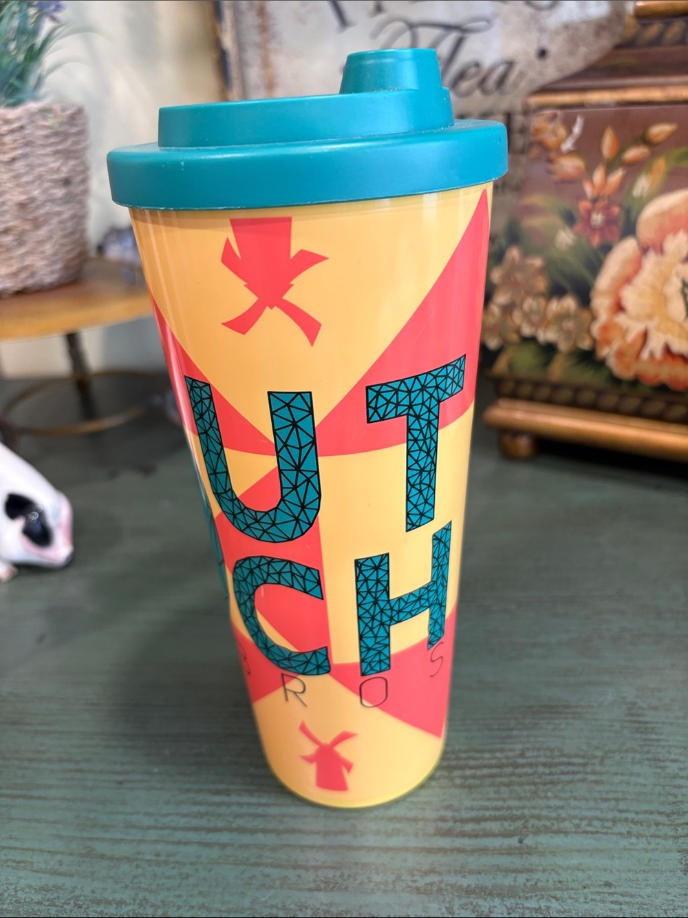 Dutch Bros It’s All GoodPlastic Mug with Lid 🤍 20 Oz
